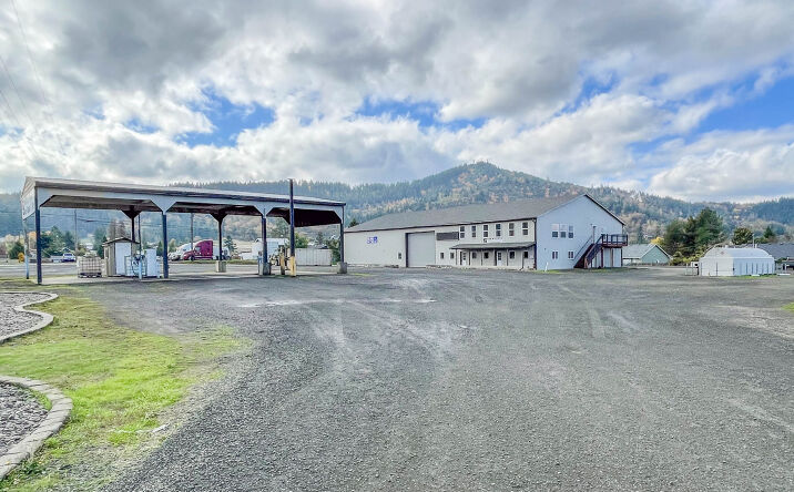 Pictures of Retail, Industrial property located at 1625 SW Duke Rd, Sutherlin, OR 97479 for sales - image #1