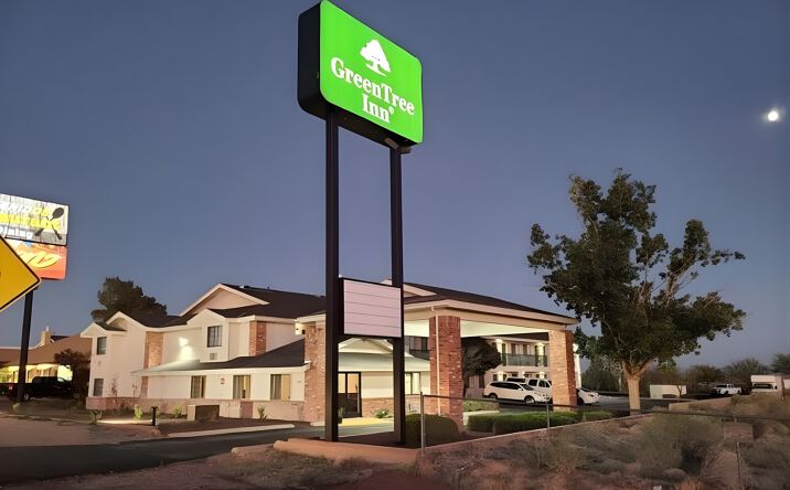 Pictures of Hospitality property located at 2596 Navajo Blvd, Holbrook, AZ 86025 for sales - image #1