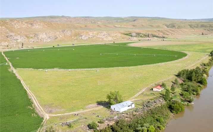 Pictures of Land property located at 27061 US-97, Okanogan, WA 98840 for sales - image #1