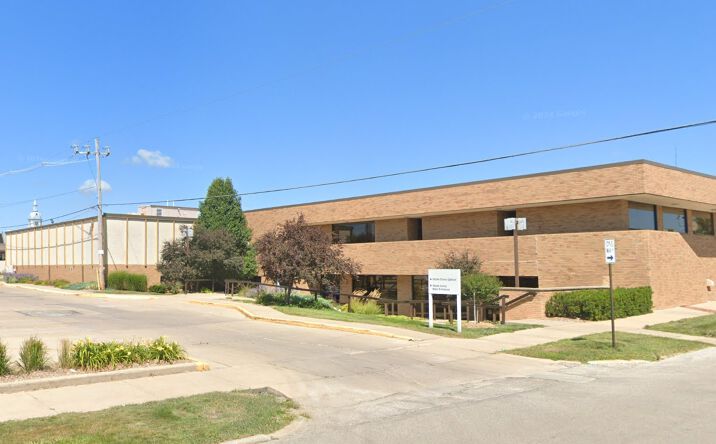 Pictures of Office property located at 305 E & 309 E Church St, Marshalltown, IA 50158 for sales - image #1