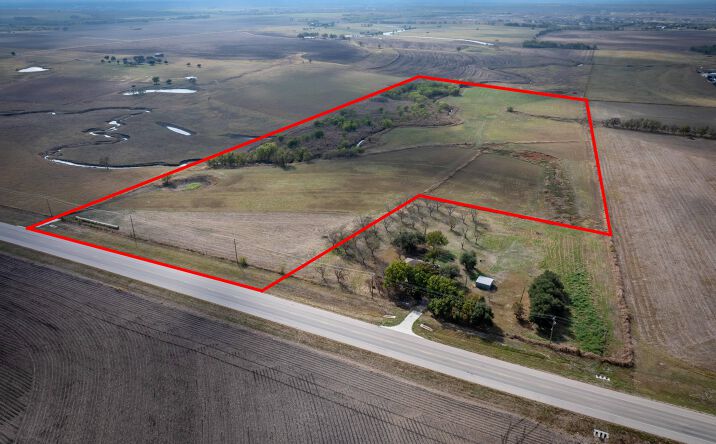 Pictures of Land property located at 4100 Co Rd 101, Taylor, TX 76574 for sales - image #1