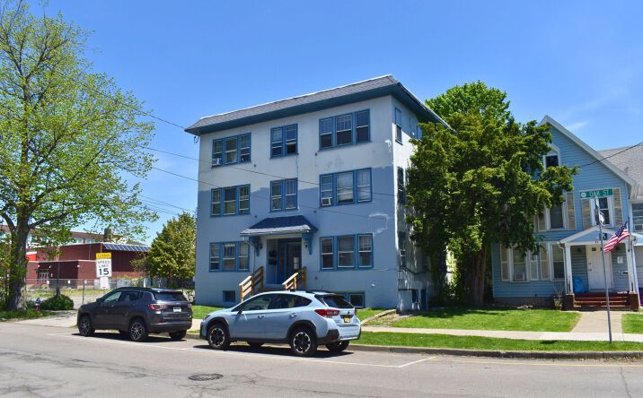 Pictures of Multifamily property located at 86 Oak Street, Binghamton, NY 13905 for sales - image #1