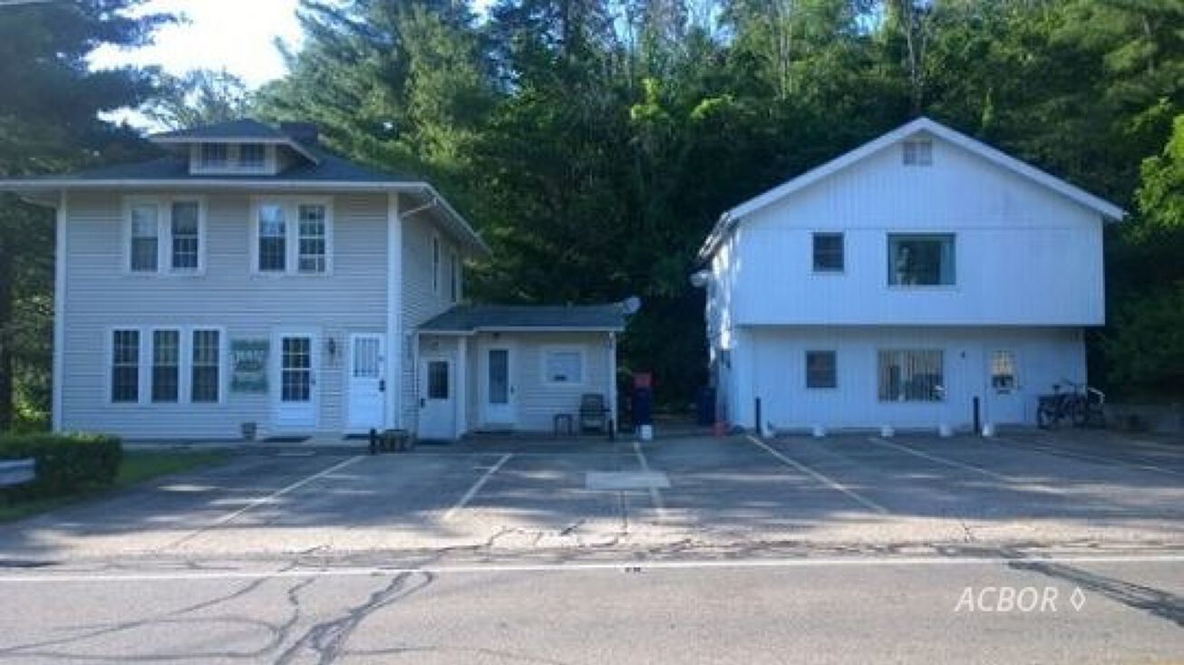 6 & 8 Pomeroy Rd., Athens, OH 45701 Office Property for Sale 6 & 8