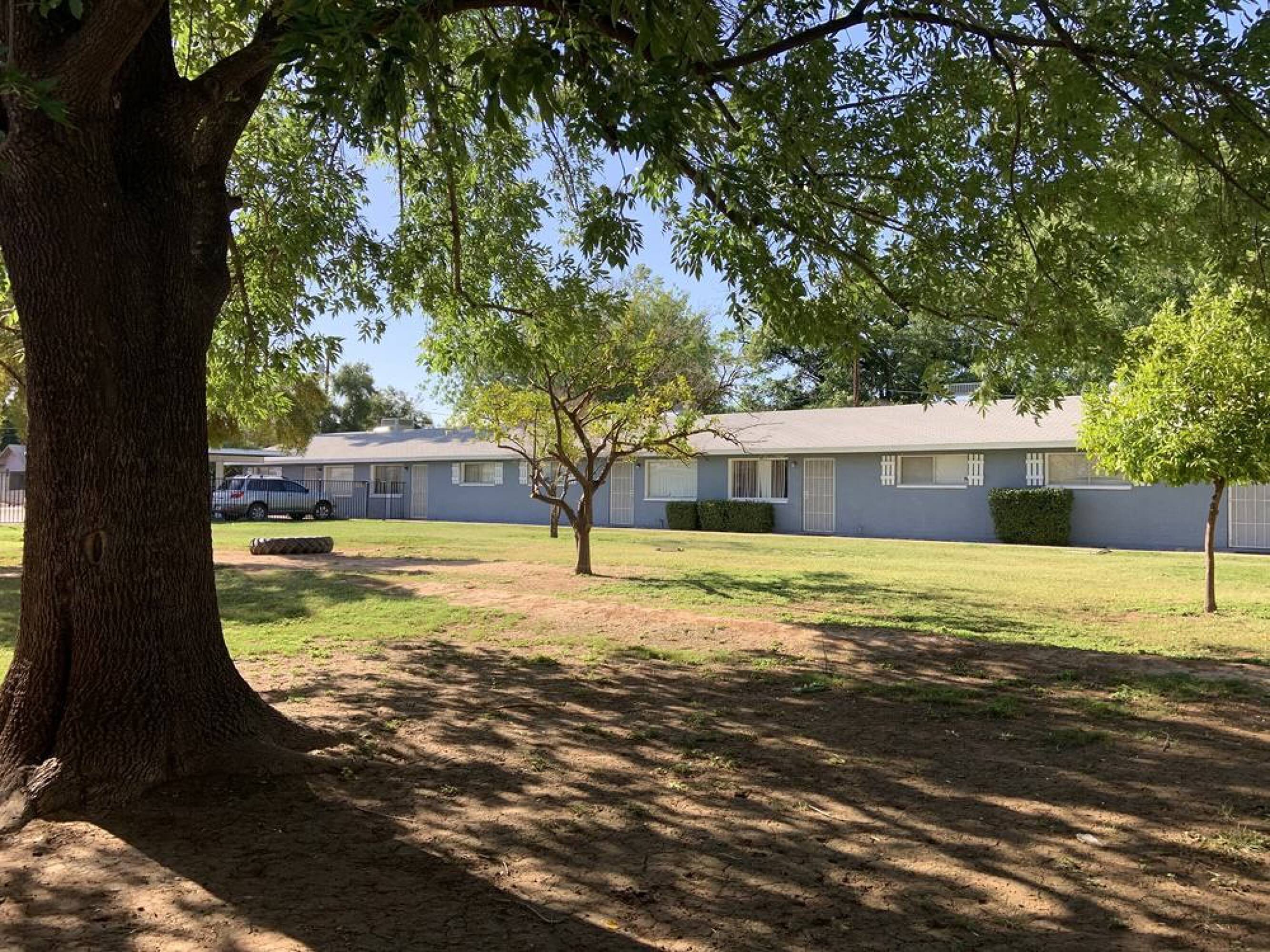 447 S Olive Dr  