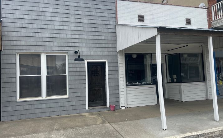 Pictures of Retail property located at 116 Cumberland St., Greenup, IL 62428 for sales - image #1