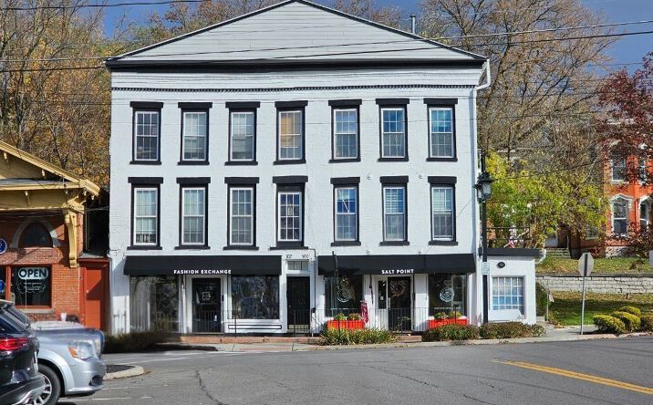 Pictures of Retail property located at 100 Brooklea Drive, Fayetteville, NY 13066 for sales - image #1