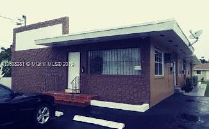 image of property at 104 NW 9TH ST APT 1 Hallandale Beach FL 33009-2327