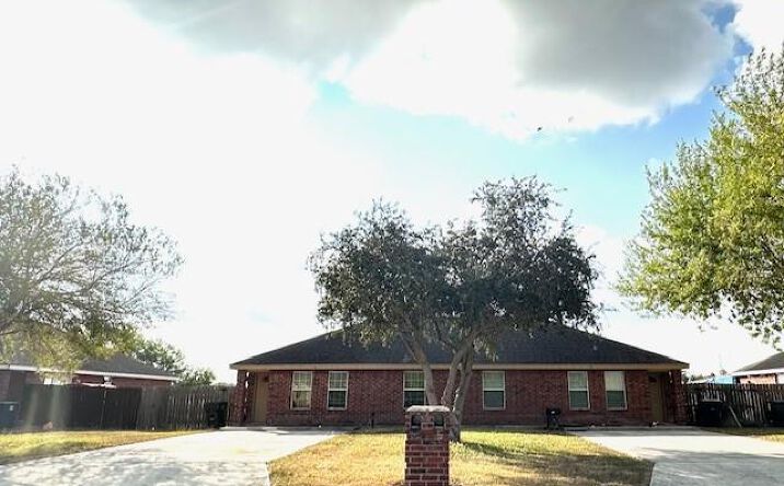 Pictures of Multifamily property located at 2101 N G Street, Harlingen, TX 78550 for sales - image #1