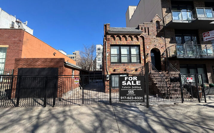Pictures of Multifamily property located at 417 Maple St, Brooklyn, NY 11225 for sales - image #1