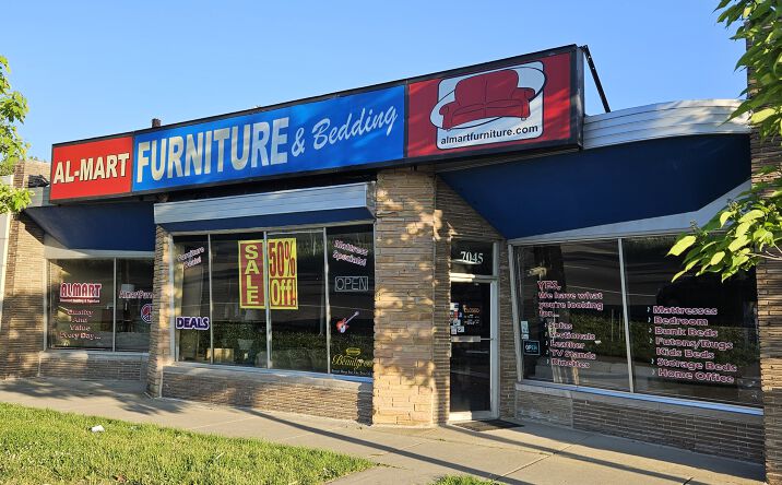 Pictures of Mixed Use, Office, Retail property located at 7045 North Avenue, Oak Park, IL 60302 for sales - image #1