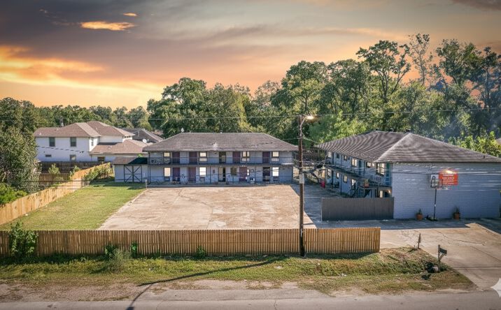 image of property at 7430 MOUNT ST Houston TX 77088-7859