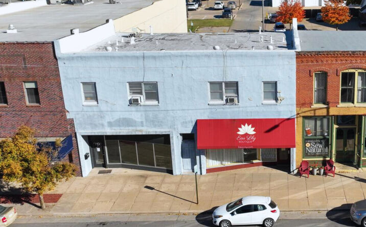 Pictures of Multifamily, Office, Retail property located at 712-714 N. Main St., Newton, KS 67114 for sales - image #1