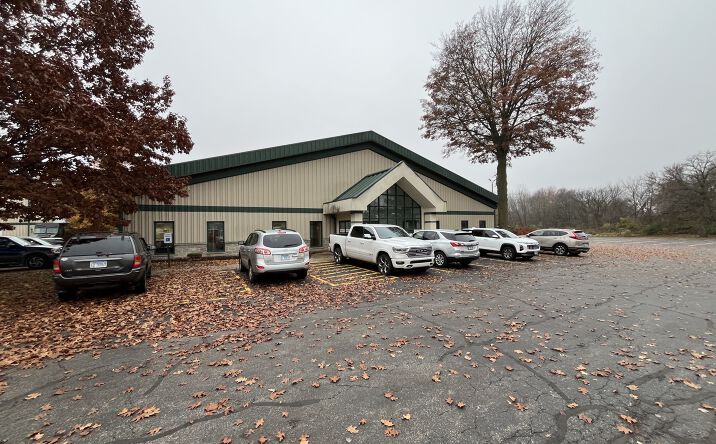 Pictures of Industrial, Office property located at 1222 E Voorhees Street, Danville, IL 61834 for sales - image #1