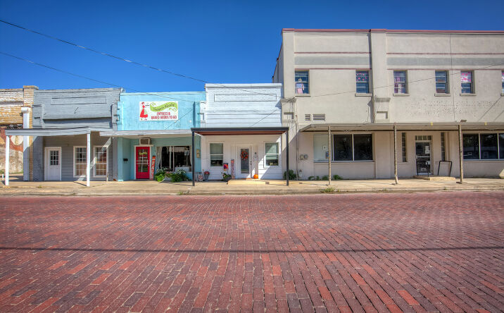 Pictures of Mixed Use, Office, Retail property located at 161 E Dallas Ave, Cooper, TX 75432 for sales - image #1