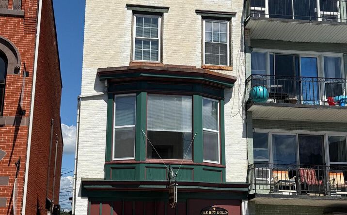 Pictures of Mixed Use, Retail property located at 34 W Main St, Mechanicsburg, PA 17055 for sales - image #1