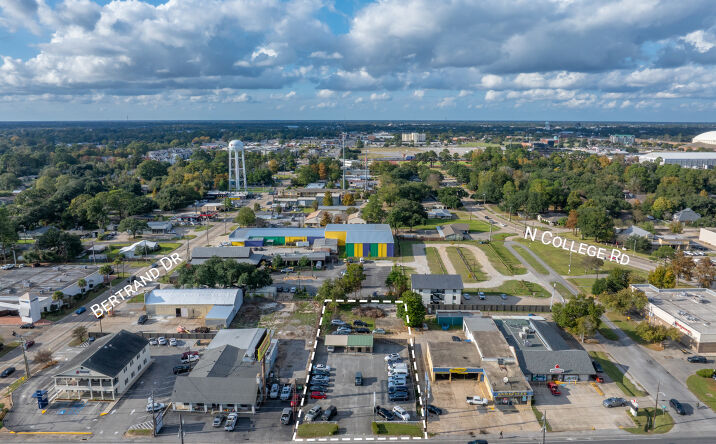 Pictures of Land property located at 2806 Johnston St, Lafayette, LA 70503 for sales - image #1