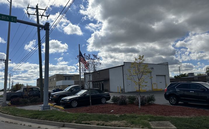 Pictures of Industrial, Mixed Use, Office, Special Purpose property located at 16800 STATE ST, SOUTH HOLLAND, IL 60473 for sales - image #1