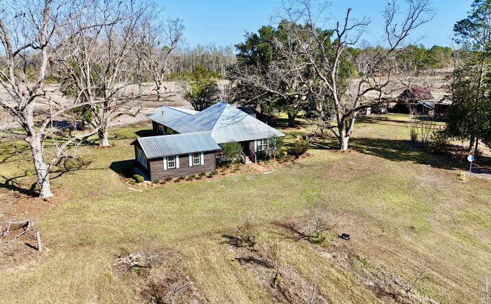 Pictures of Land property located at 5466 Robbin Road, Patterson, Pierce, GA 31557, Patterson, GA 31557 for sales - image #1
