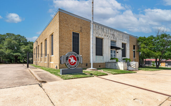 Pictures of Mixed Use, Office, Retail property located at 102 W Fox St, Caldwell, TX 77836 for sales - image #1