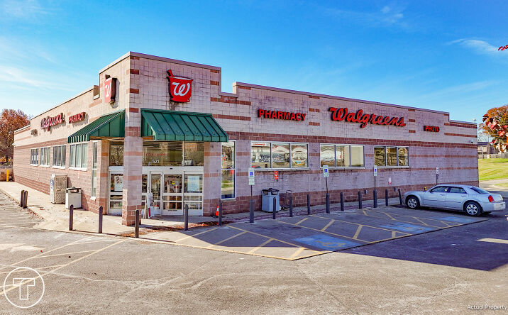 Pictures of Retail property located at 521 E Main St, Jackson, OH 45640 for sales - image #1