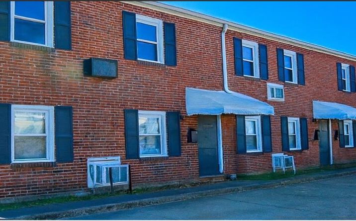 Pictures of Multifamily property located at 1419 Goff St, Norfolk, VA 23504 for sales - image #1