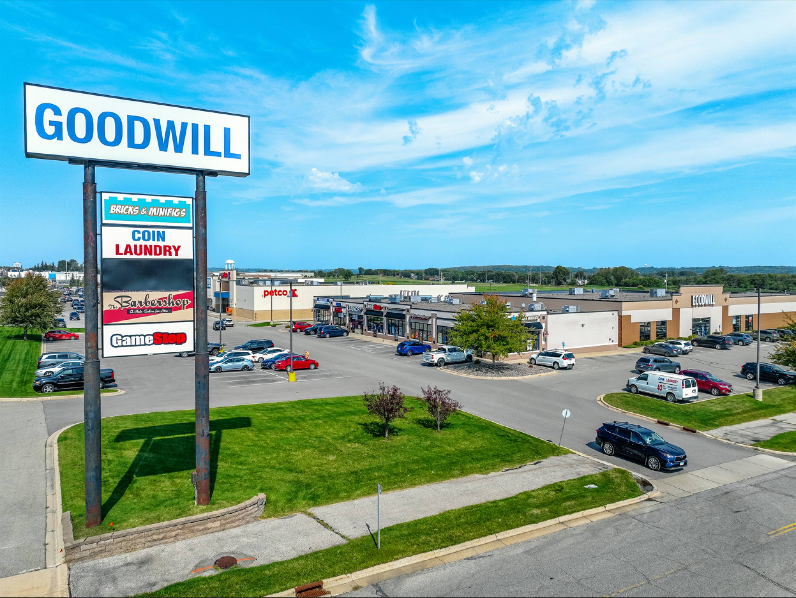 55904 221 28th St SE, Rochester, MN 55904 | Crexi.com