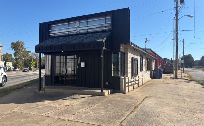 Pictures of Retail property located at 1108 Grand Ave, Fort Smith, AR 72901 for sales - image #1