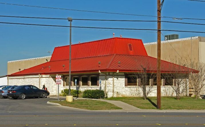 Pictures of Retail property located at 4250 Fredericksburg Rd, San Antonio, TX 78201 for sales - image #1