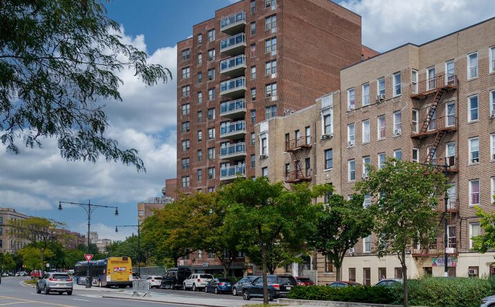 Pictures of Multifamily property located at 1692 Grand Concourse, Bronx, NY 10457 for sales - image #1