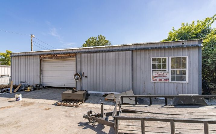 Pictures of Retail property located at 314 W 12th St, Columbia, TN 38401 for sales - image #1