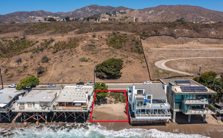 Pictures of Land property located at 24208 Malibu Rd, Malibu, CA 90265 for sales - image #1
