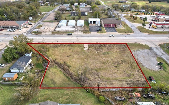 Pictures of Land property located at 904 N 9th Street, Sapulpa, OK 74066 for sales - image #1