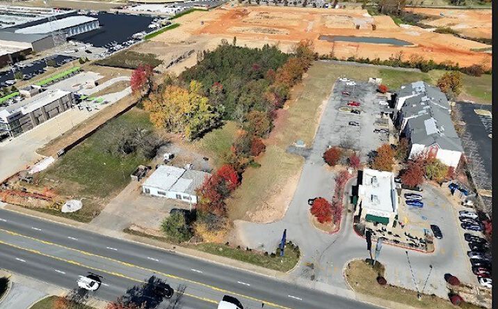Pictures of Special Purpose property located at 901 SE Walton Boulevard, Bentonville, AR 72712 for sales - image #1