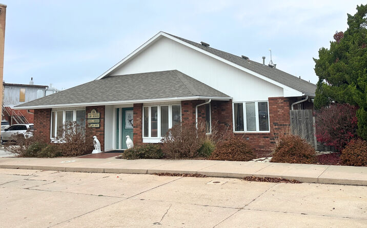 Pictures of Mixed Use, Office property located at 116 E. Broadway, Newton, KS 67114 for sales - image #1
