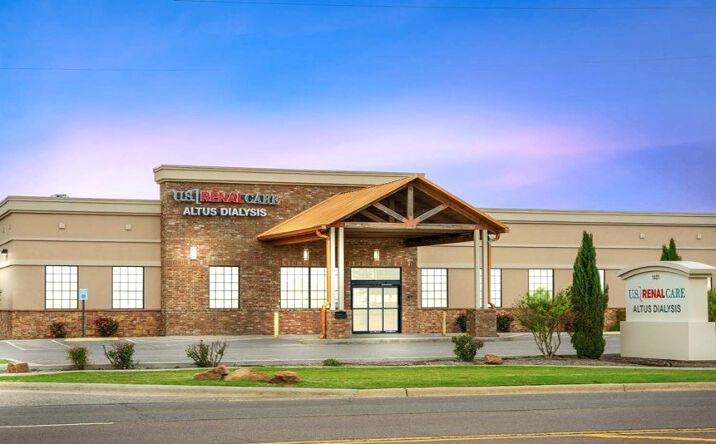 Pictures of Office, Retail property located at 1401 East Broadway Street, Altus, OK 73521 for sales - image #1