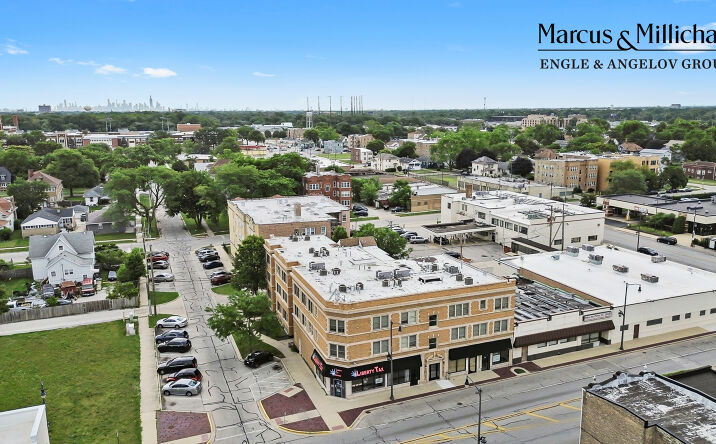Pictures of Multifamily property located at 901 S 5th Ave, Maywood, IL 60153 for sales - image #1