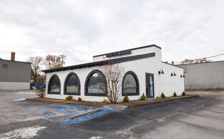 Pictures of Office, Retail property located at 3056 Lafayette Rd, Fort Oglethorpe, GA 30742 for sales - image #1