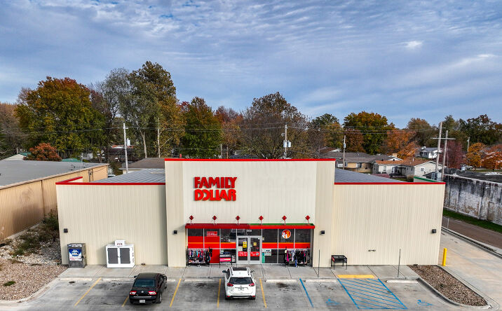 Pictures of Retail property located at 608 MO-5, Tipton, MO 65081 for sales - image #1