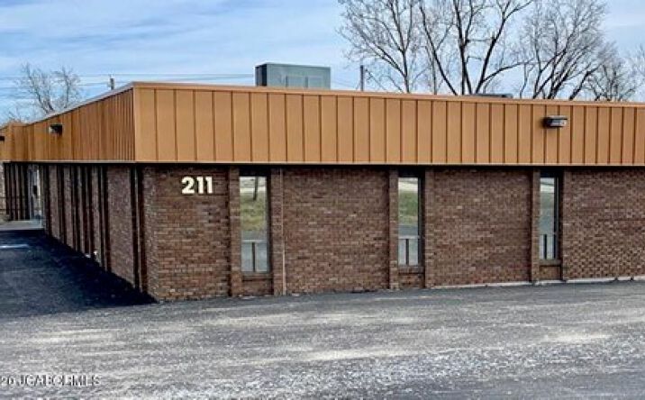 Pictures of Office property located at 211 Metro Dr, Jefferson City, MO 65109 for sales - image #1