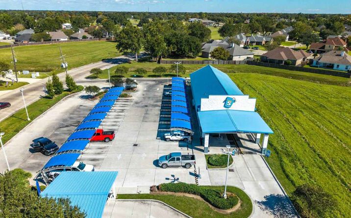 Pictures of Special Purpose property located at 472 Belle Terre Boulevard, LaPlace, LA 70068 for sales - image #1