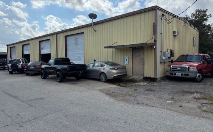 Pictures of Industrial property located at 801 Nebraska St, South Houston, TX 77587 for sales - image #1
