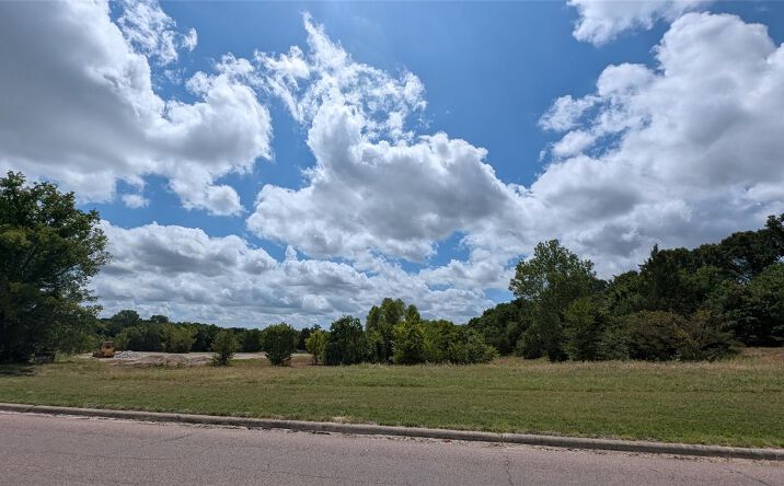 Pictures of Land property located at 1800 W Crawford St, Denison, TX 75020 for sales - image #1
