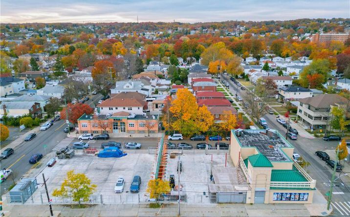 Pictures of Business for Sale, Office, Retail, Industrial, Mixed Use property located at 1525 Hylan Boulevard, Staten Island, NY 10305 for sales - image #1