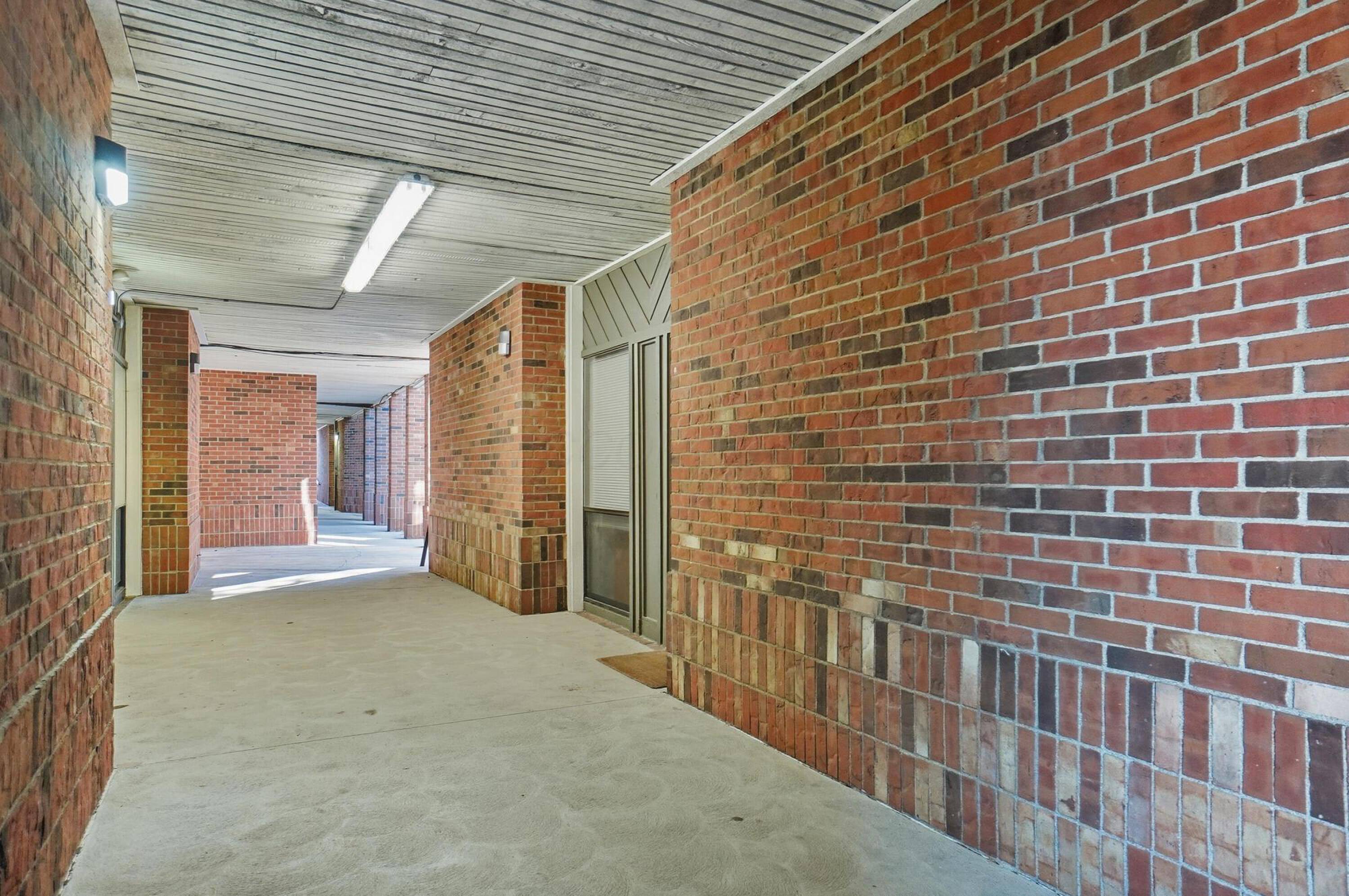 4700 Reed Road, Columbus, OH 43220 | Crexi.com