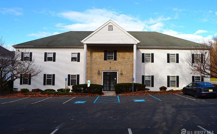Pictures of Office property located at 670-99 N Beers Street # 2, Holmdel, NJ 07733 for sales - image #1