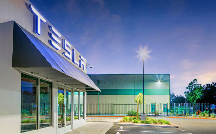 Pictures of Industrial property located at 27635 Diaz Rd, Temecula, CA 92590 for sales - image #1
