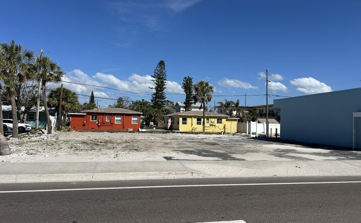 Pictures of Land property located at 14225 Gulf Blvd, Madeira Beach, FL 33708 for sales - image #1