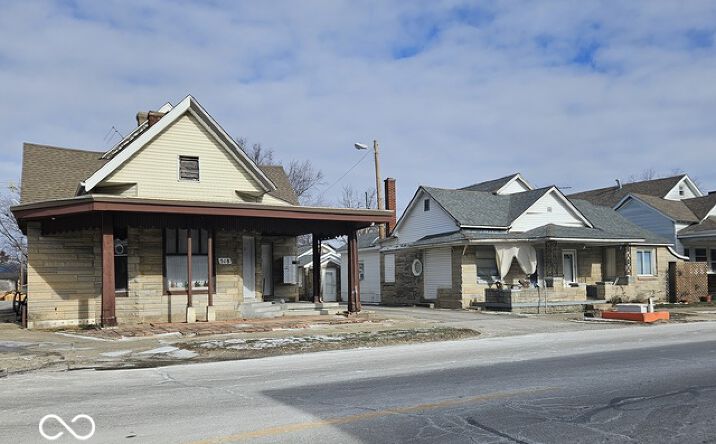 Pictures of Mixed Use, Multifamily, Office, Retail property located at 516 & 518 W Main Street, Greensburg, IN 47240 for sales - image #1