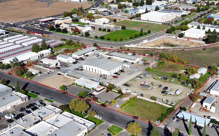 Pictures of Industrial property located at 570 Armstrong Way, Oak, Oakdale, CA 95361 for sales - image #1