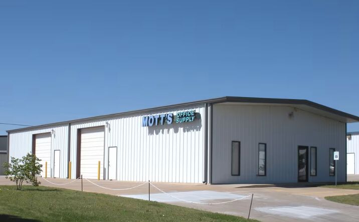 Pictures of Industrial property located at 7412 NW 84th St, Oklahoma City, OK 73132 for sales - image #1